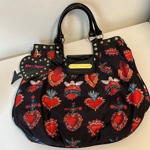 Rare Betsey Johnson sacred heart shoulder bag with Patent leather accents